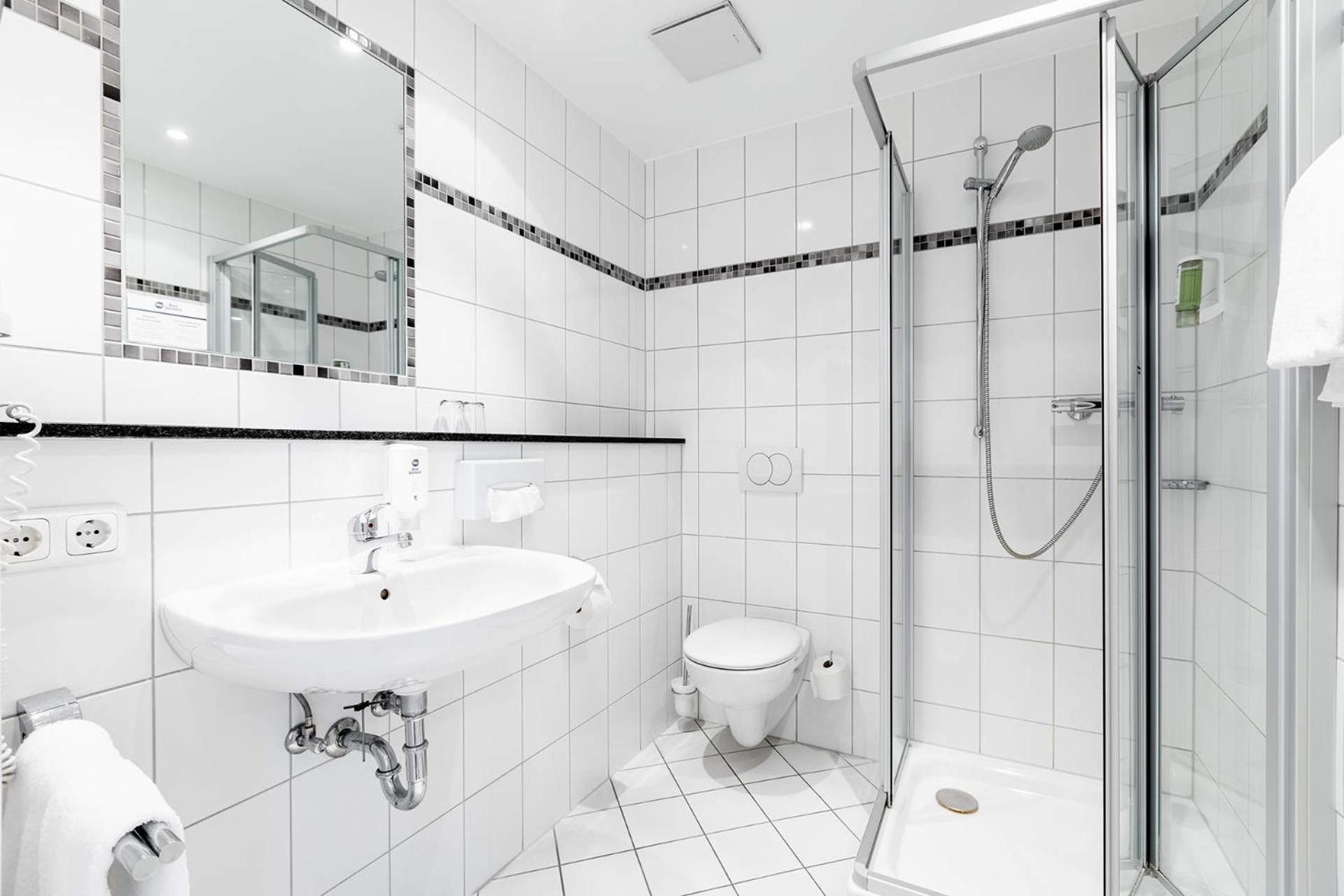 Parkhotel Ropeter Gottingen Room photo