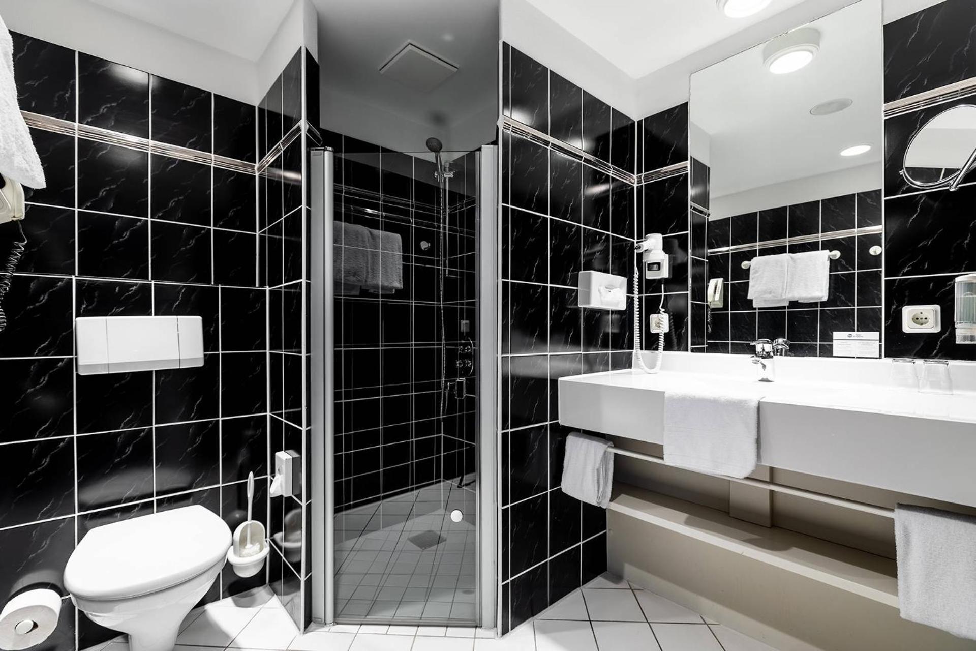 Parkhotel Ropeter Gottingen Room photo